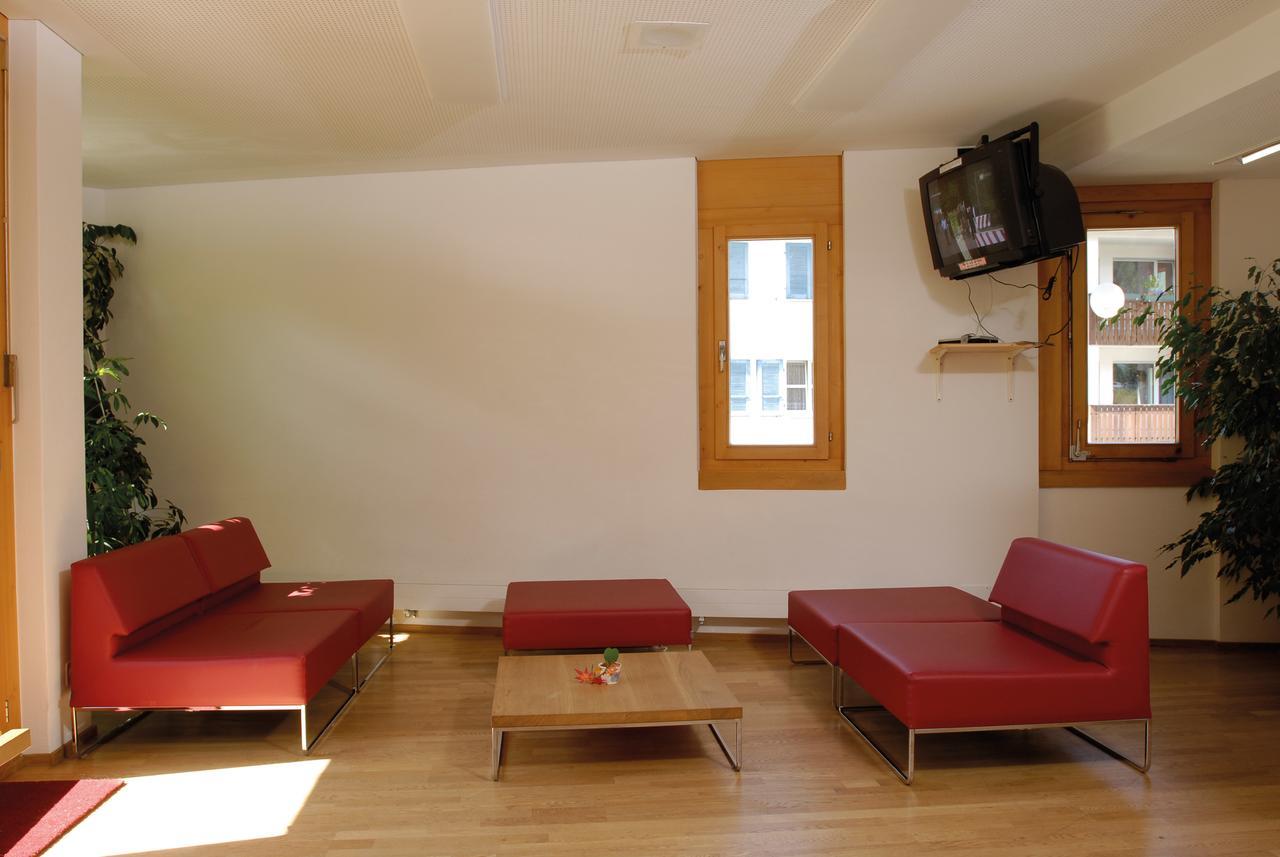 Pontresina Youth Hostel Exterior photo
