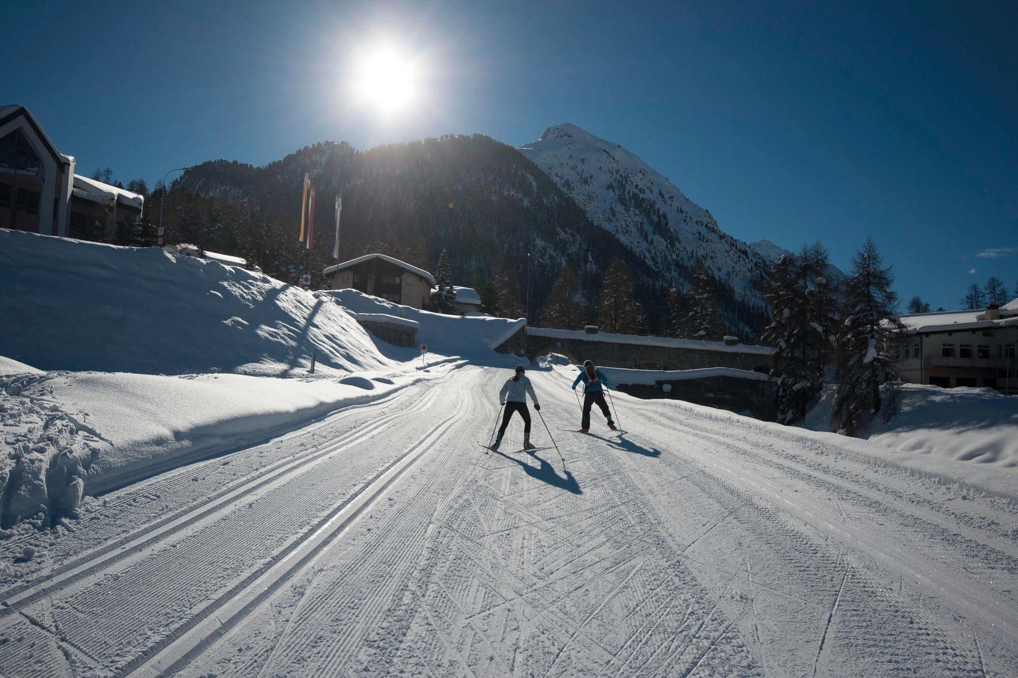 Pontresina Youth Hostel Exterior photo