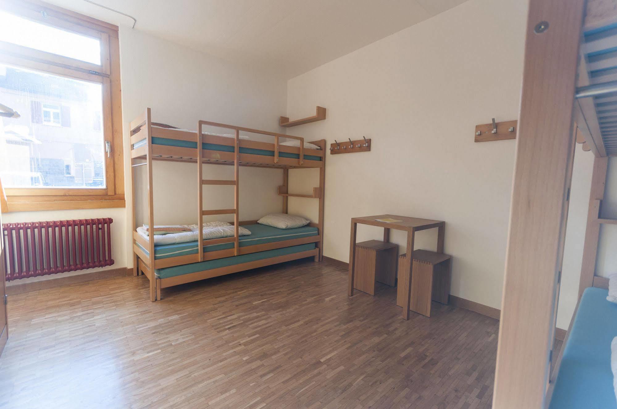 Pontresina Youth Hostel Exterior photo